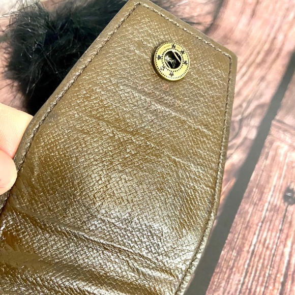 Louis Vuitton Pouch fob holder Keychain w/ charms - Picture 7 of 10